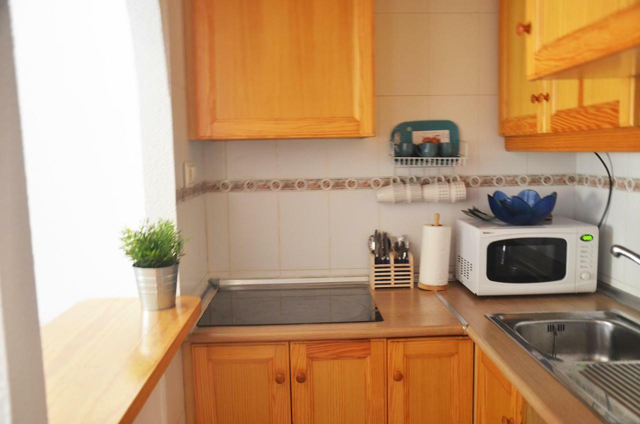Pretty Studio With Swimming Pool Torrevieja Bagian luar foto